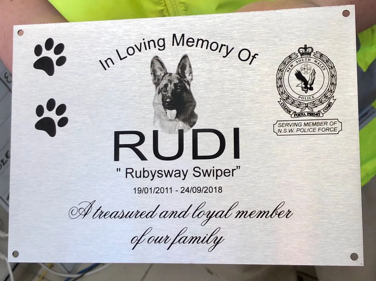 Memorial plaque for a police dog
