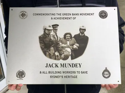 Memorial plaque